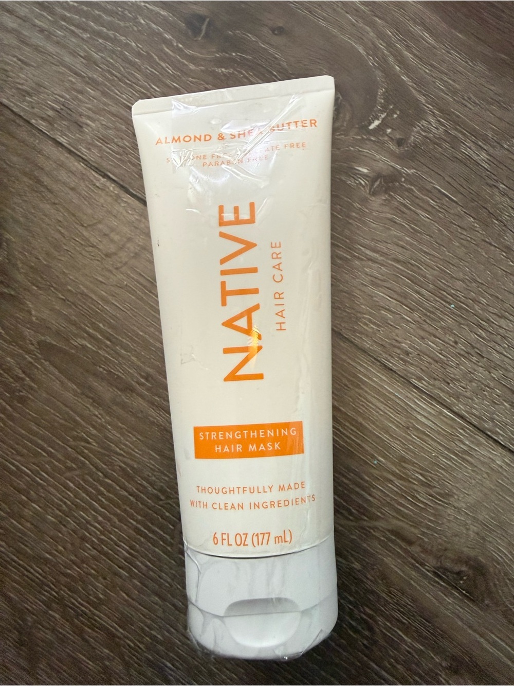 Native Strengthing hair mask